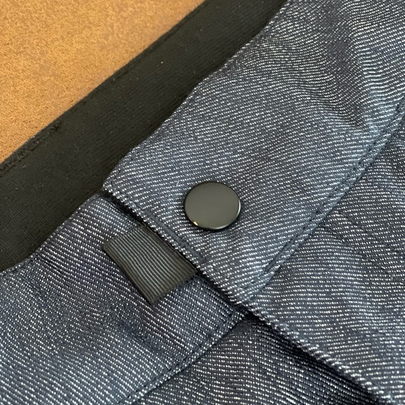 686 Women's “Patron” Insulated Snowboard/Ski Pant - Small - Picture 8 of 10